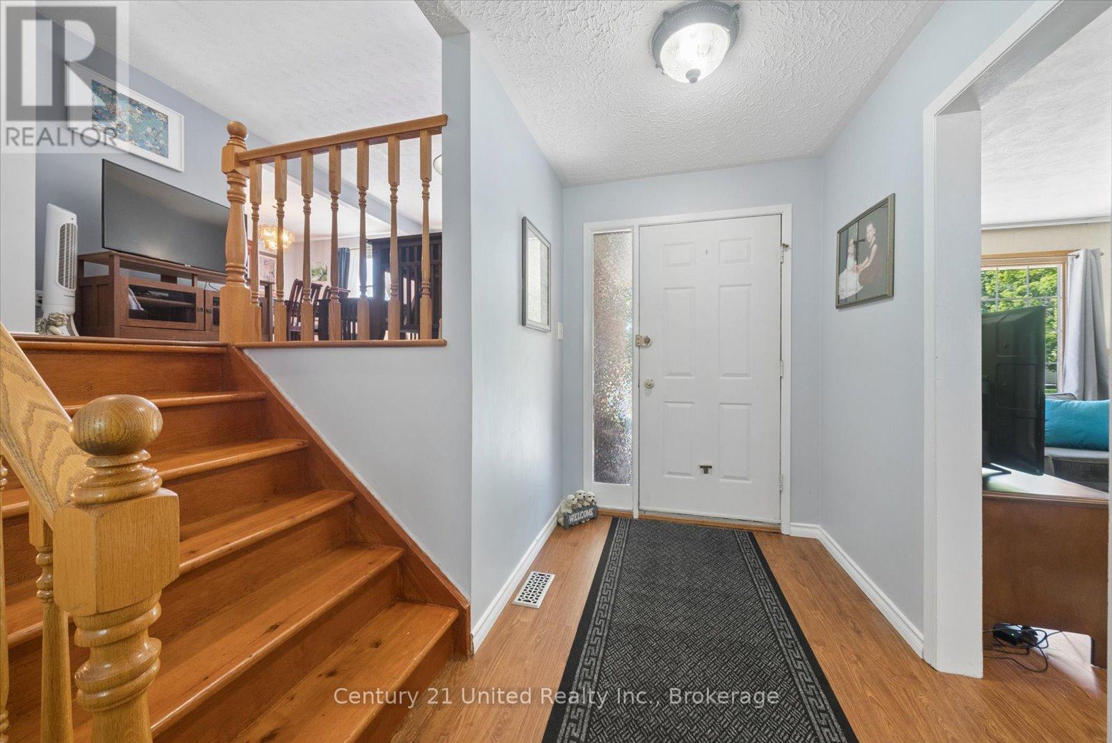 1824 Mapleridge Drive, Peterborough (Monaghan Ward 2), Ontario  K9K 1P9 - Photo 6 - X13483520