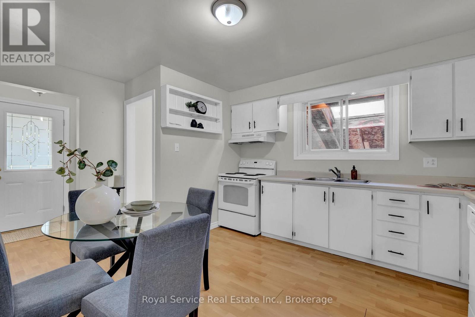 745 Eastdale Court, Peterborough (Ashburnham Ward 4), Ontario  K9H 7C6 - Photo 7 - X13483714