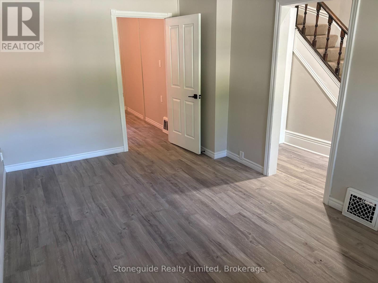 179 Dublin Street, Peterborough (Town Ward 3), Ontario  K9H 3B4 - Photo 3 - X13483764