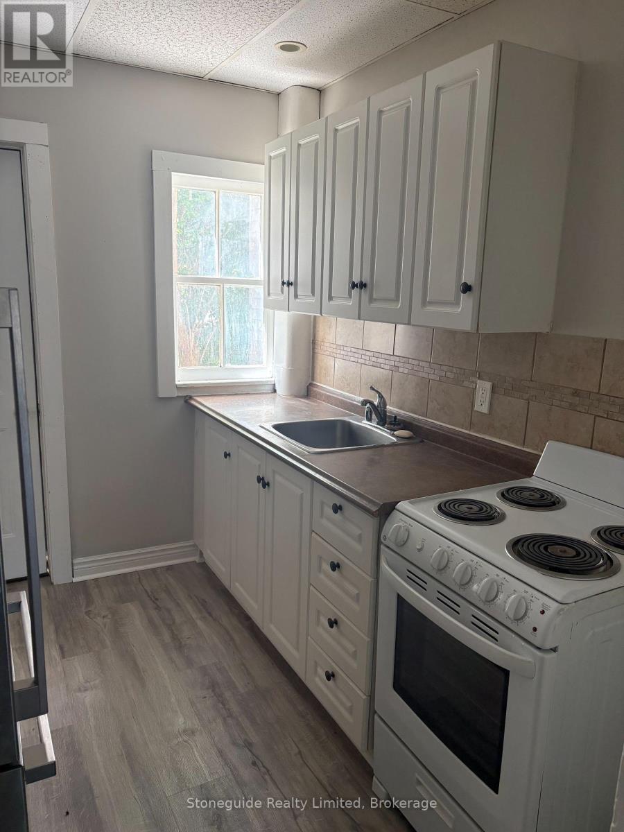 179 Dublin Street, Peterborough (Town Ward 3), Ontario  K9H 3B4 - Photo 5 - X13483764