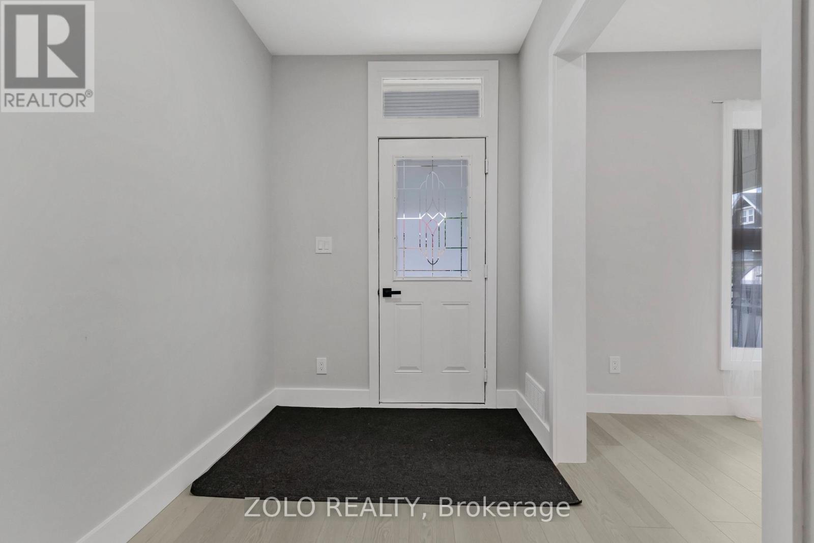 498 Charlotte Street, Peterborough (Town Ward 3), Ontario  K9J 2W3 - Photo 18 - X13483354