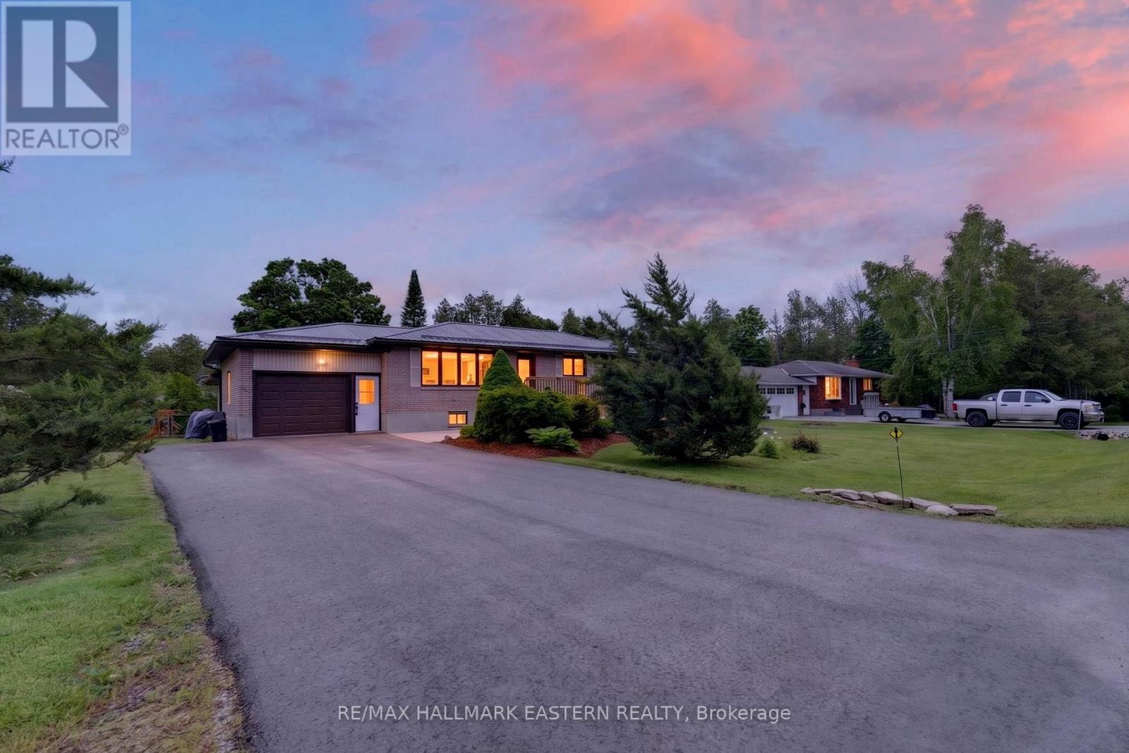 803 DERBY DRIVE, selwyn, Ontario