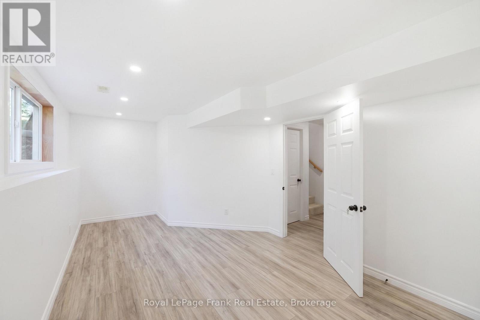 26 Fallingbrook Crescent, Kawartha Lakes (Lindsay), Ontario  K9V 0B3 - Photo 33 - X13484468