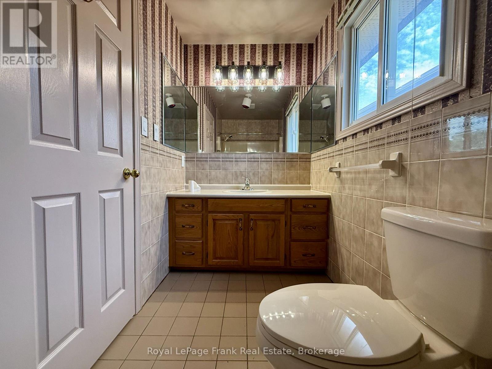 3113 Westridge Boulevard, Peterborough (Monaghan Ward 2), Ontario  K9K 1Z5 - Photo 12 - X13486122