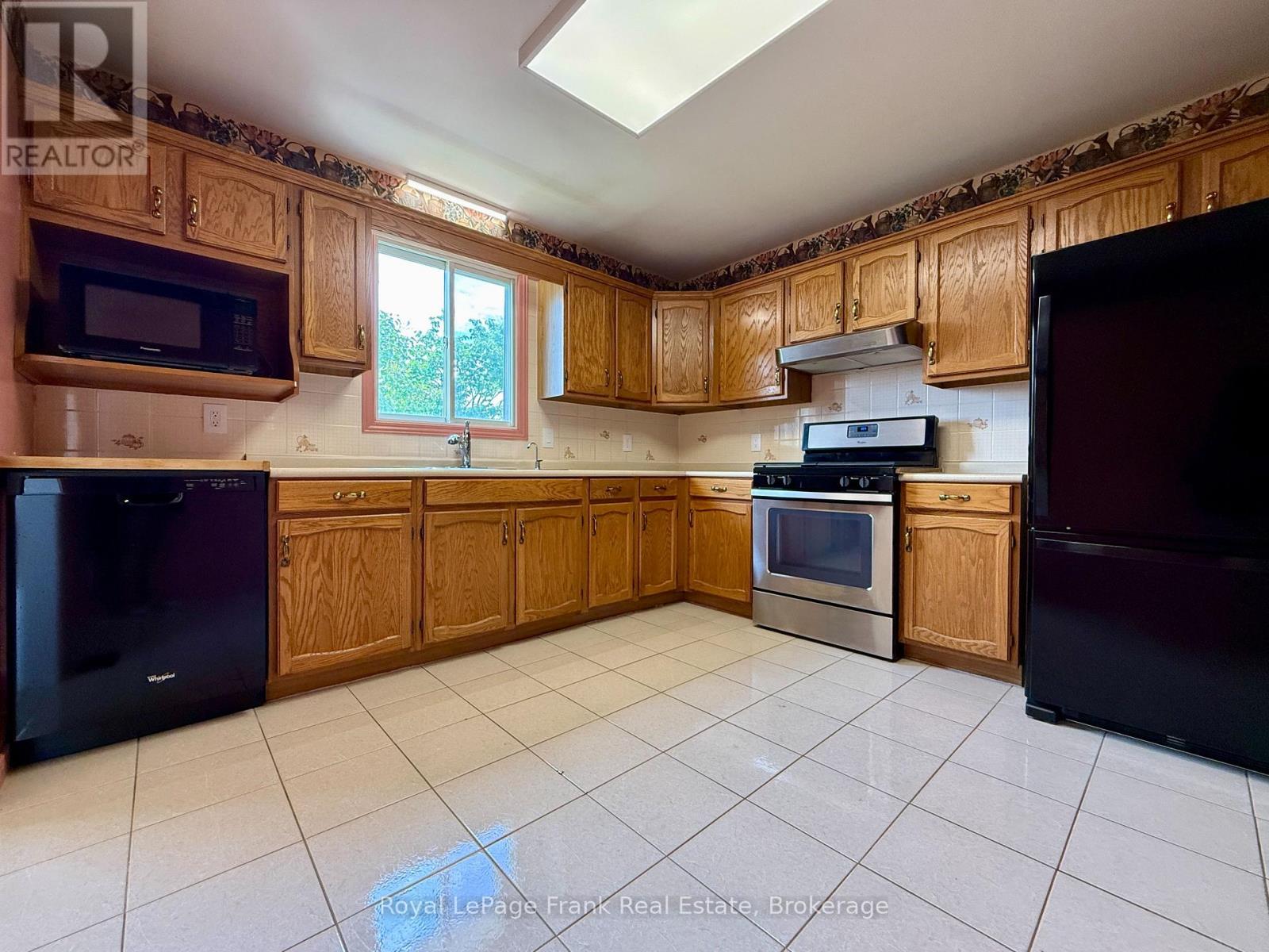 3113 Westridge Boulevard, Peterborough (Monaghan Ward 2), Ontario  K9K 1Z5 - Photo 33 - X13486122