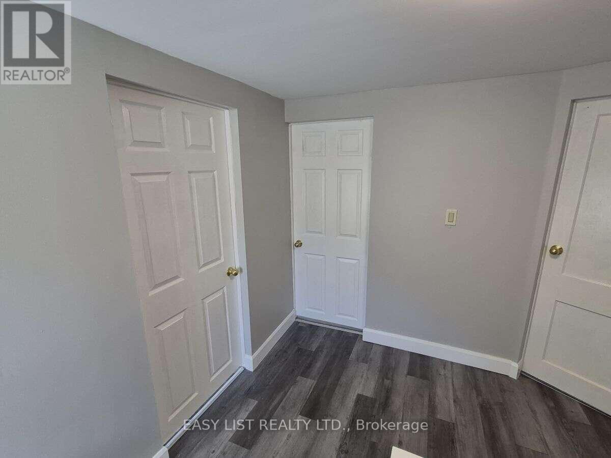 850 St Marys Street, Peterborough (Otonabee Ward 1), Ontario  K9J 4H5 - Photo 3 - X13486106