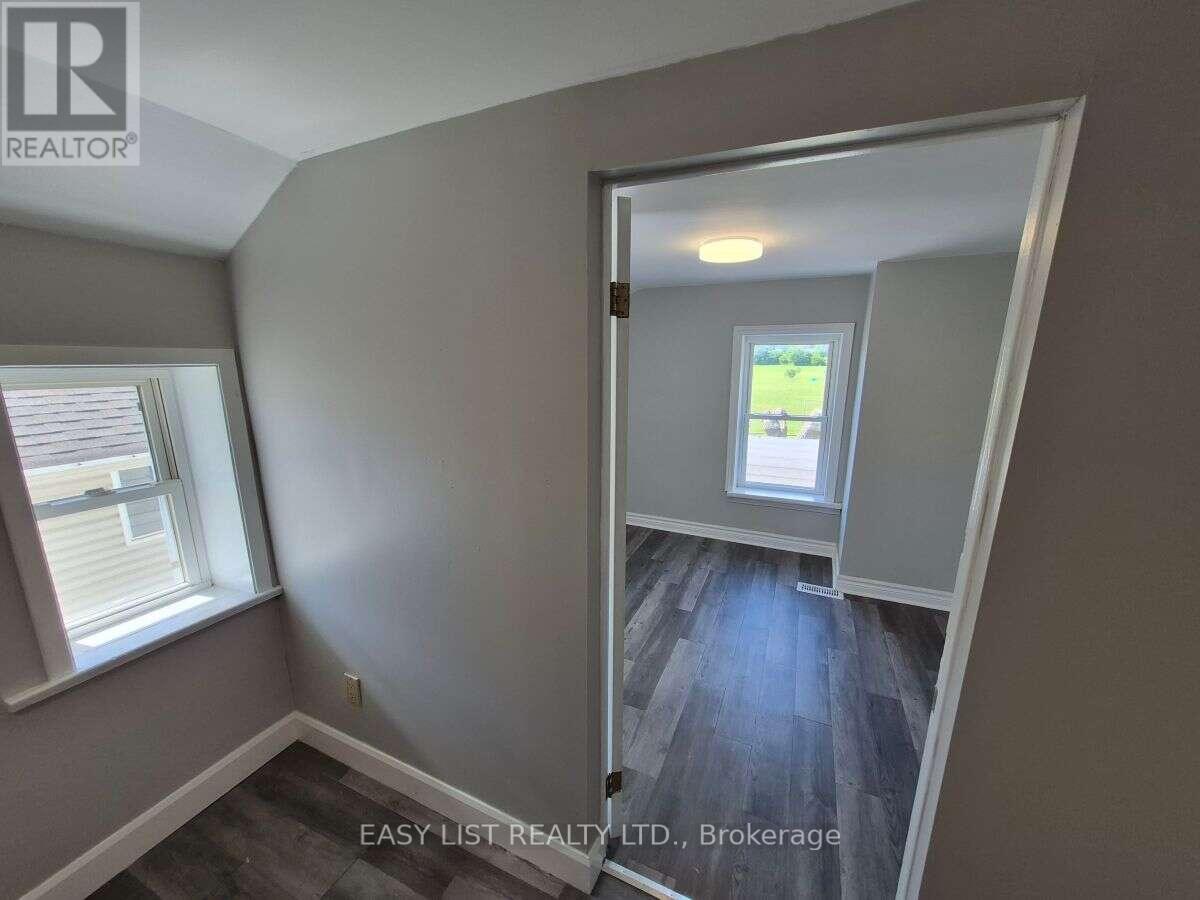 850 St Marys Street, Peterborough (Otonabee Ward 1), Ontario  K9J 4H5 - Photo 6 - X13486106