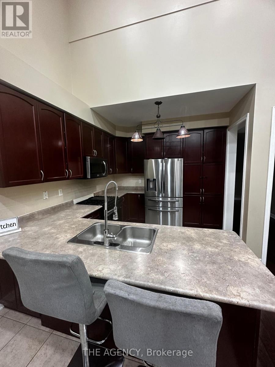 Upper - 326 Chandler Crescent, Peterborough (Monaghan Ward 2), Ontario  K9J 0H4 - Photo 12 - X13486924