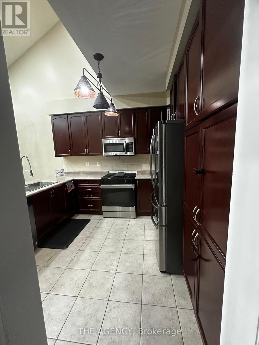 Upper - 326 Chandler Crescent, Peterborough (Monaghan Ward 2), Ontario  K9J 0H4 - Photo 13 - X13486924