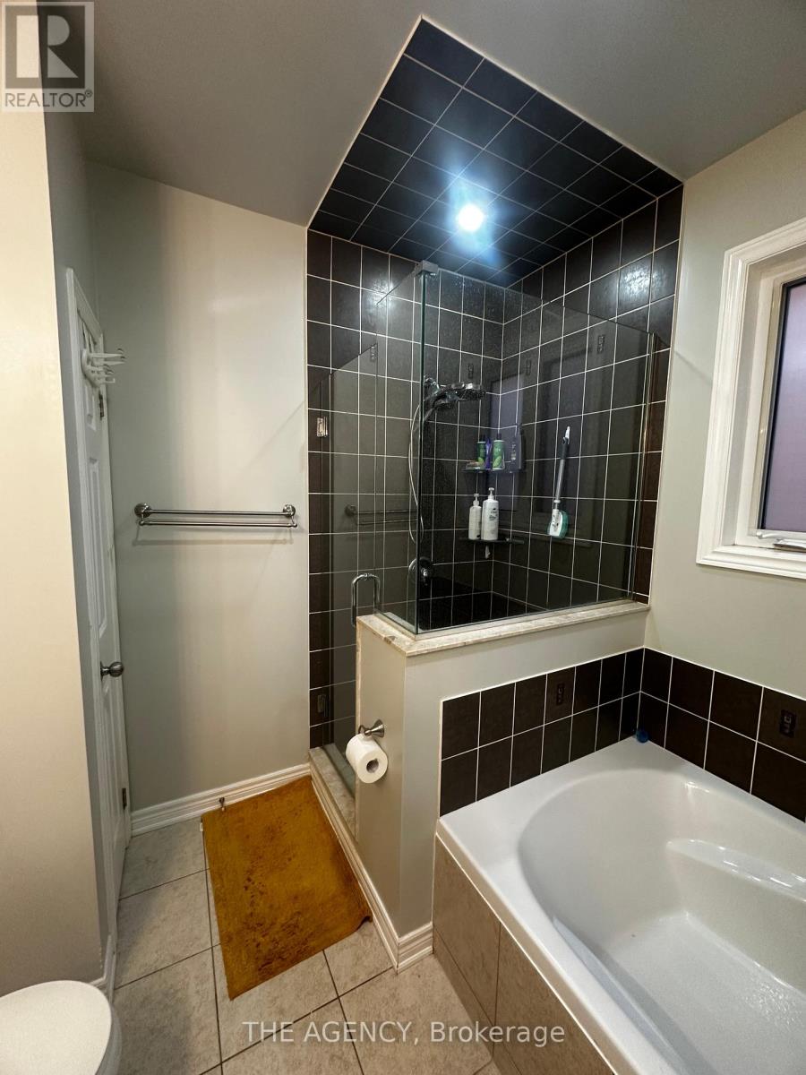 Upper - 326 Chandler Crescent, Peterborough (Monaghan Ward 2), Ontario  K9J 0H4 - Photo 18 - X13486924