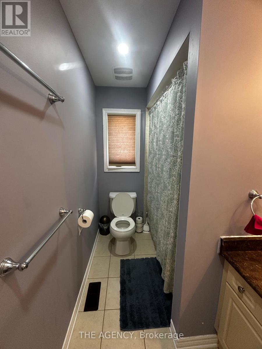Upper - 326 Chandler Crescent, Peterborough (Monaghan Ward 2), Ontario  K9J 0H4 - Photo 32 - X13486924