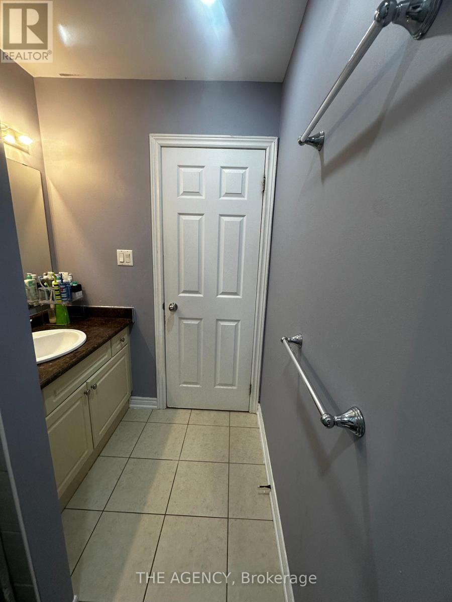 Upper - 326 Chandler Crescent, Peterborough (Monaghan Ward 2), Ontario  K9J 0H4 - Photo 33 - X13486924