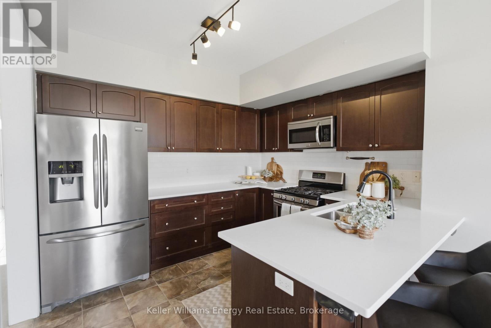 144 Mcdonald Crescent, Clarington (Newcastle), Ontario  L1B 0E2 - Photo 9 - E13488750