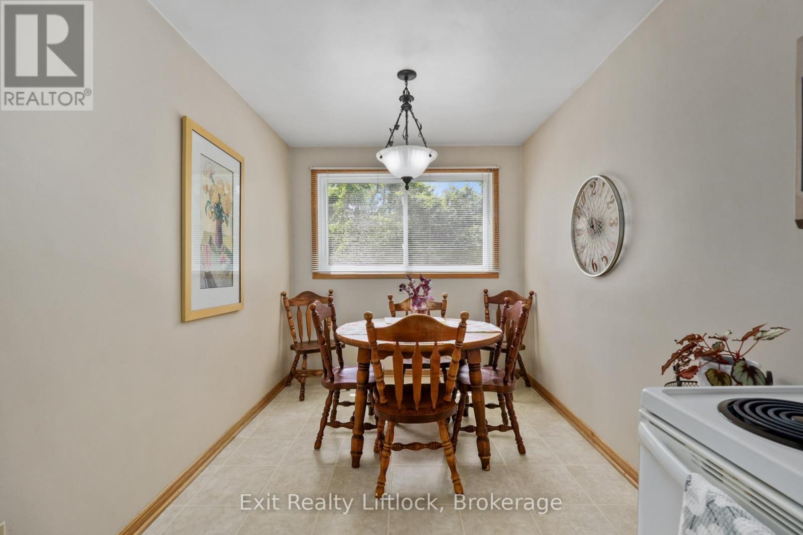 1219 Edmison Drive, Peterborough (Northcrest Ward 5), Ontario  K9H 6V2 - Photo 12 - X13488234
