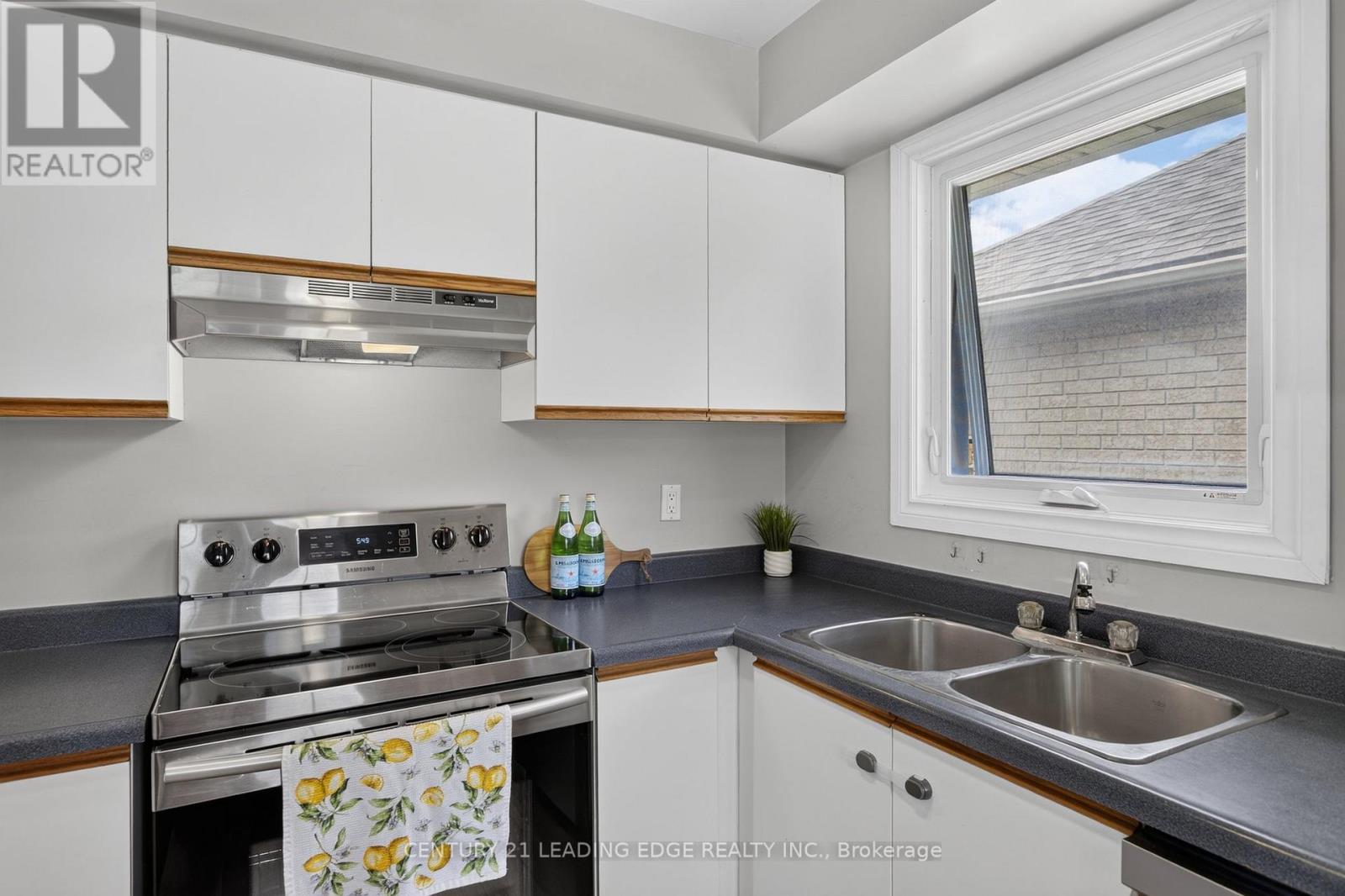 213 Milroy Drive, Peterborough (Northcrest Ward 5), Ontario  K9H 7M8 - Photo 13 - X13488226