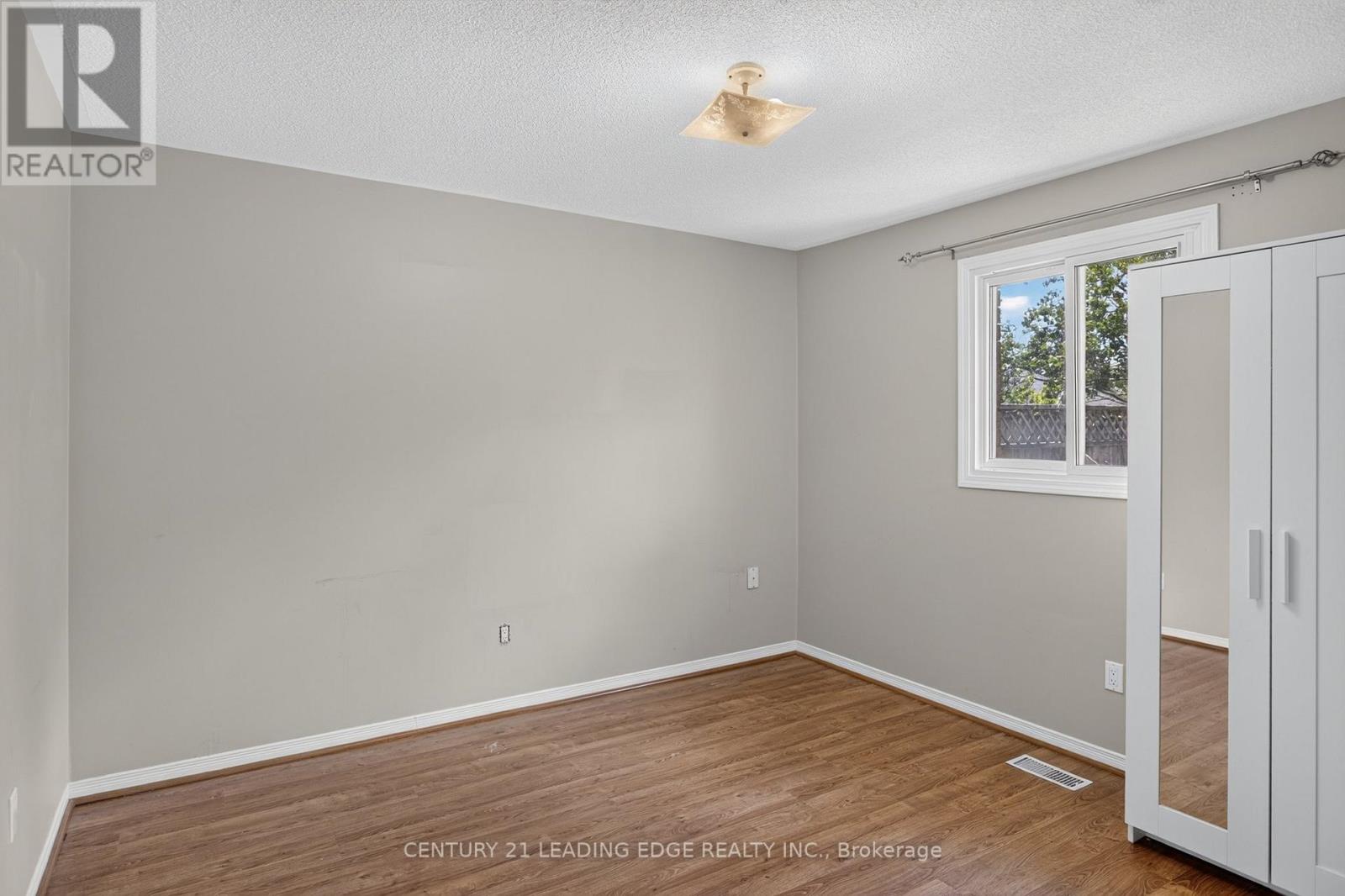 213 Milroy Drive, Peterborough (Northcrest Ward 5), Ontario  K9H 7M8 - Photo 17 - X13488226