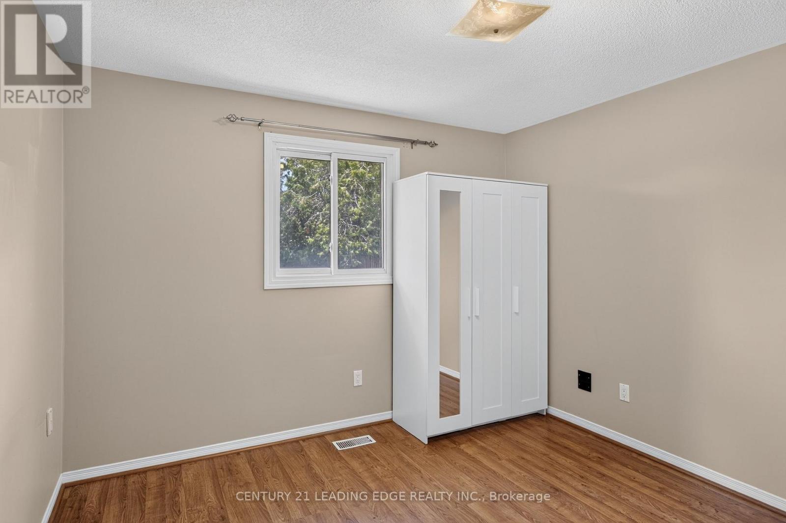 213 Milroy Drive, Peterborough (Northcrest Ward 5), Ontario  K9H 7M8 - Photo 18 - X13488226