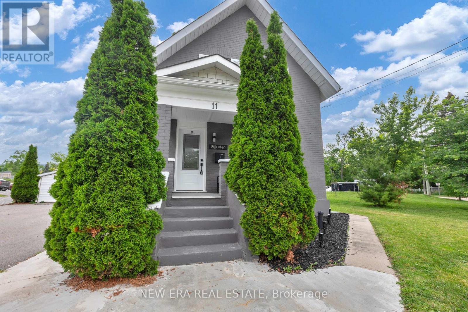 11 Albert Street N, Kawartha Lakes (Lindsay), Ontario  K9V 4J3 - Photo 3 - X13489752