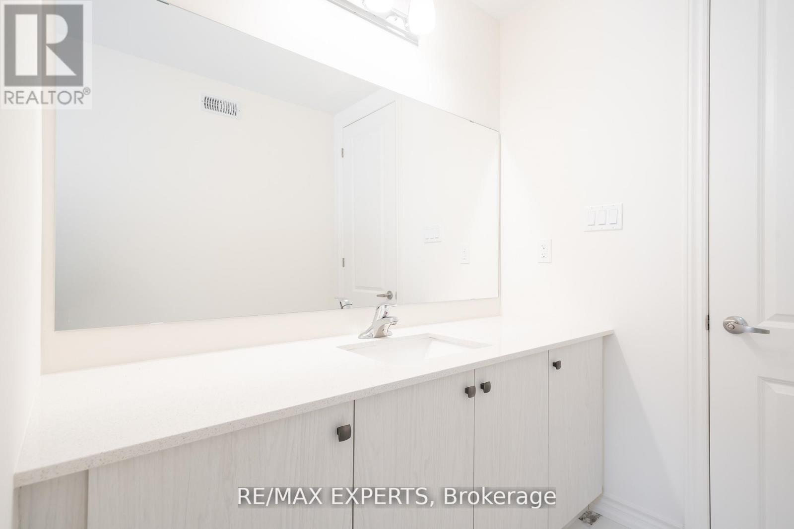 2nd Flr - 54 Debois Street, Kawartha Lakes (Lindsay), Ontario  K9V 0S5 - Photo 18 - X13490344