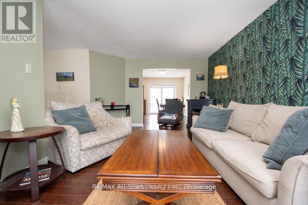 9 Don Court, Kawartha Lakes (Lindsay), Ontario  K9V 5T1 - Photo 15 - X13492952