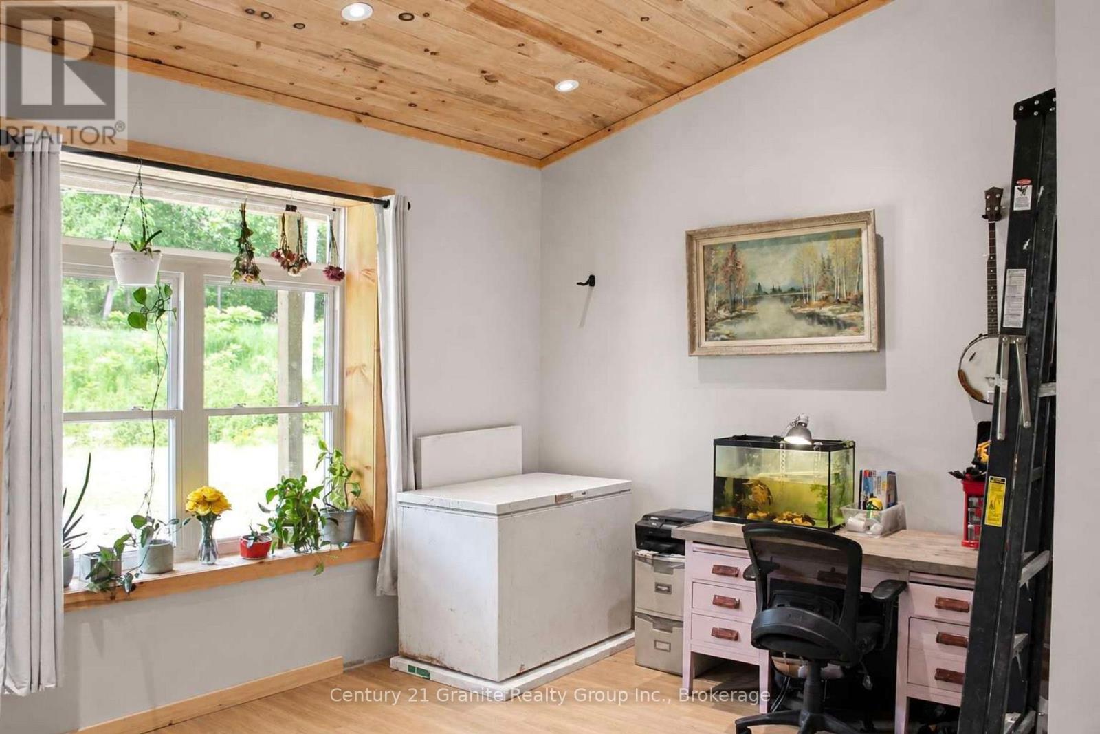 704 Lakeview Road, Bancroft (Dungannon Ward), Ontario  K0L 1C0 - Photo 15 - X13493114