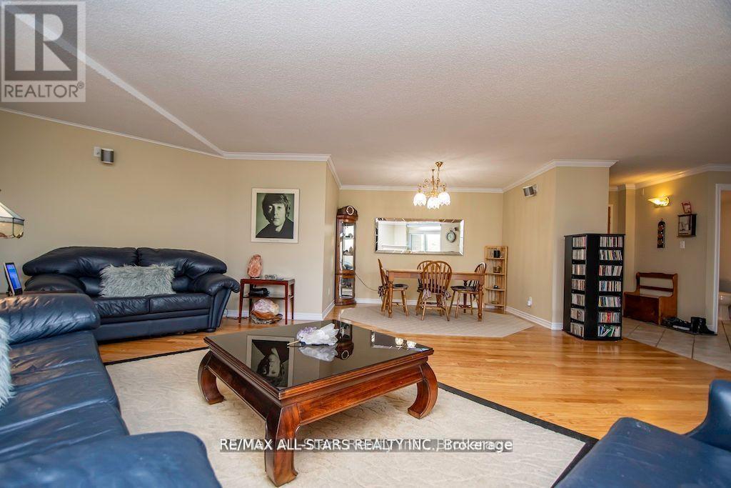 305 - 51 Rivermill Boulevard, Kawartha Lakes (Lindsay), Ontario  K9V 6E8 - Photo 4 - X13493116