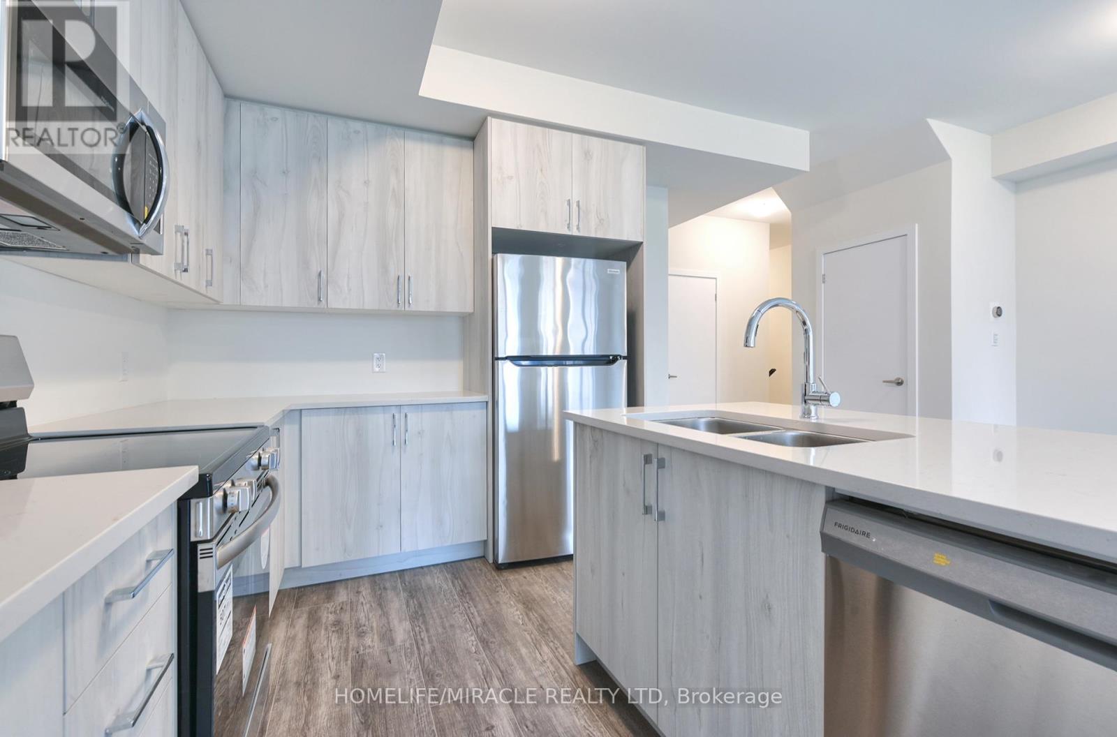 Main - 74 Ziibi Way, Clarington (Newcastle), Ontario  L1B 0W5 - Photo 11 - E13492820
