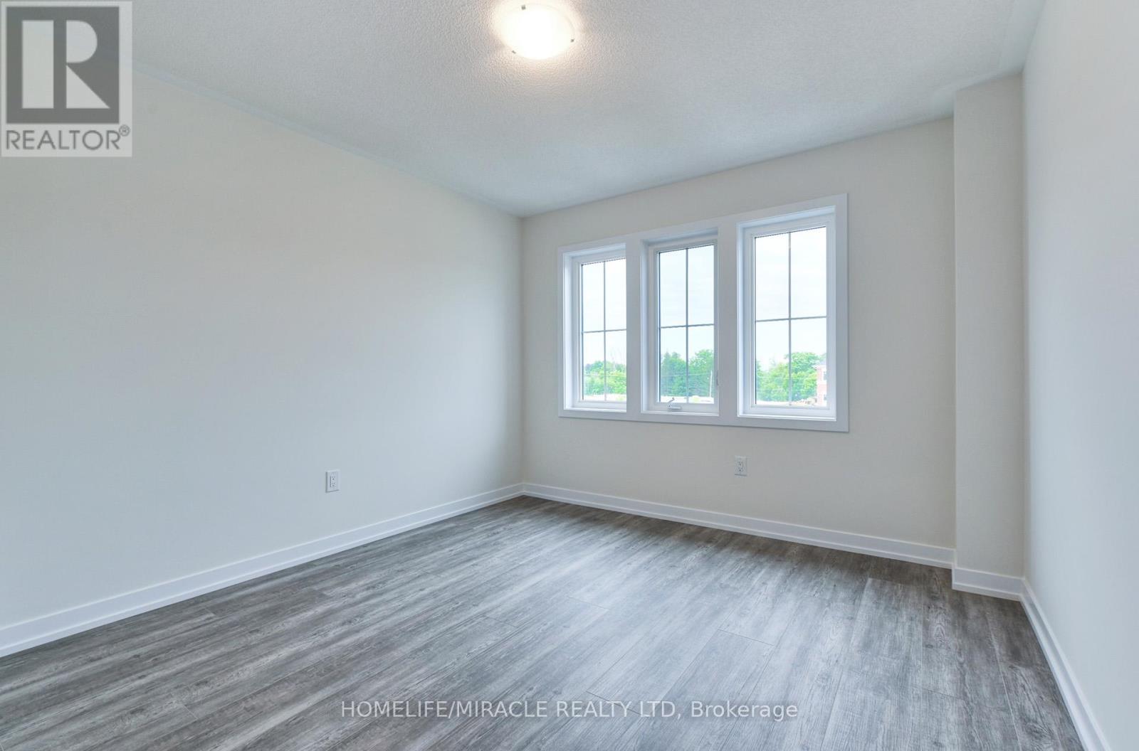 Main - 74 Ziibi Way, Clarington (Newcastle), Ontario  L1B 0W5 - Photo 19 - E13492820