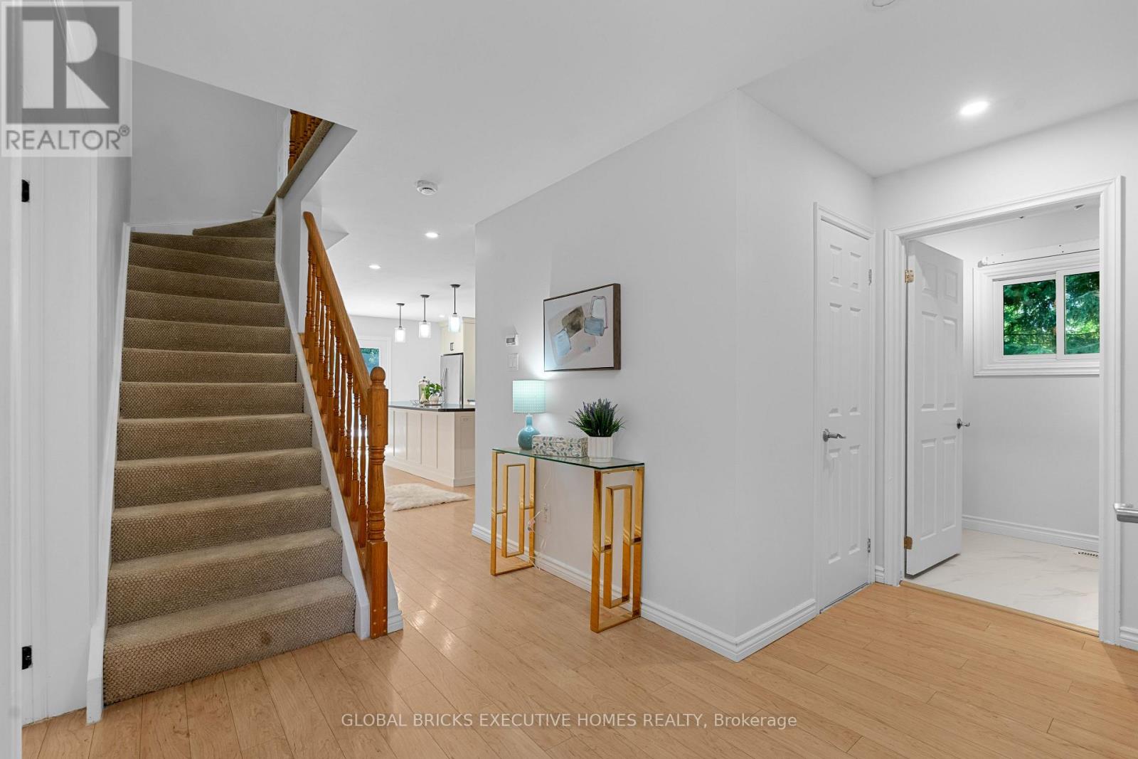 125 Andrew Street, Clarington (Newcastle), Ontario  L1B 1J5 - Photo 2 - E13494768