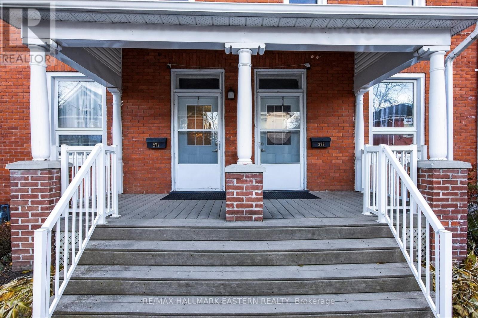 273 Thomas Street, Peterborough (Town Ward 3), Ontario  K9J 5E7 - Photo 2 - X13494992