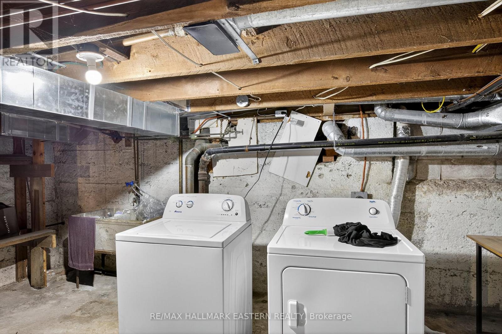 271 Thomas Street, Peterborough (Town Ward 3), Ontario  K9J 5E7 - Photo 31 - X13495002