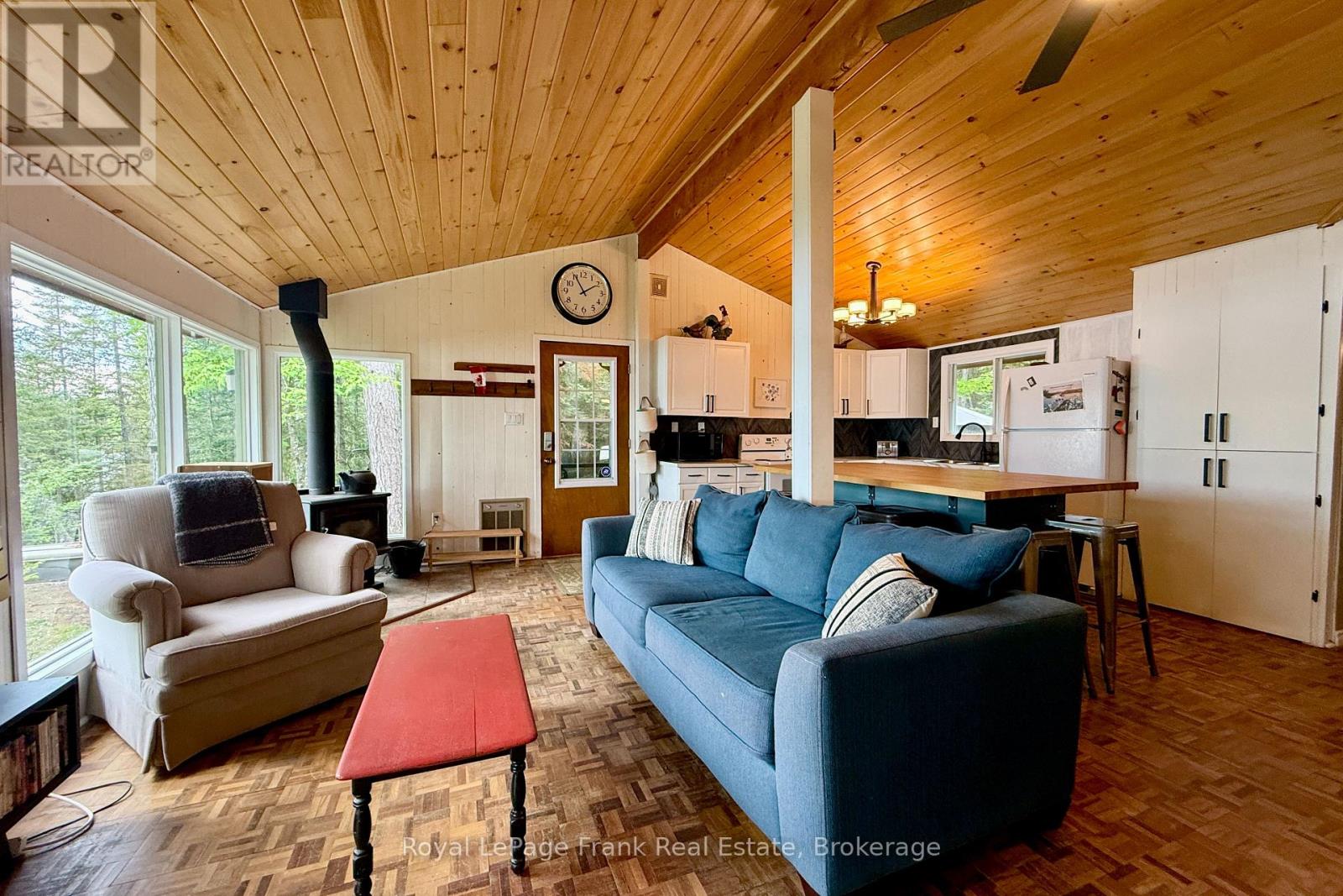 554a South Mckenzie Lake Road, South Algonquin, Ontario  K0L 2K0 - Photo 11 - X13495220
