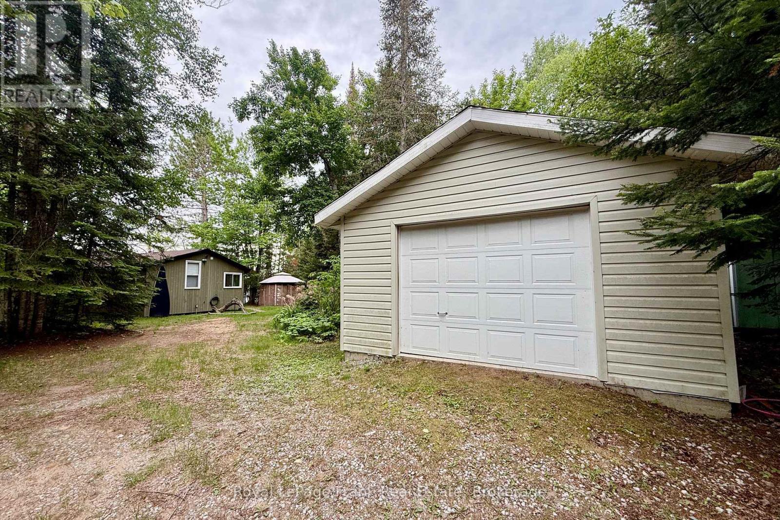 554a South Mckenzie Lake Road, South Algonquin, Ontario  K0L 2K0 - Photo 40 - X13495220