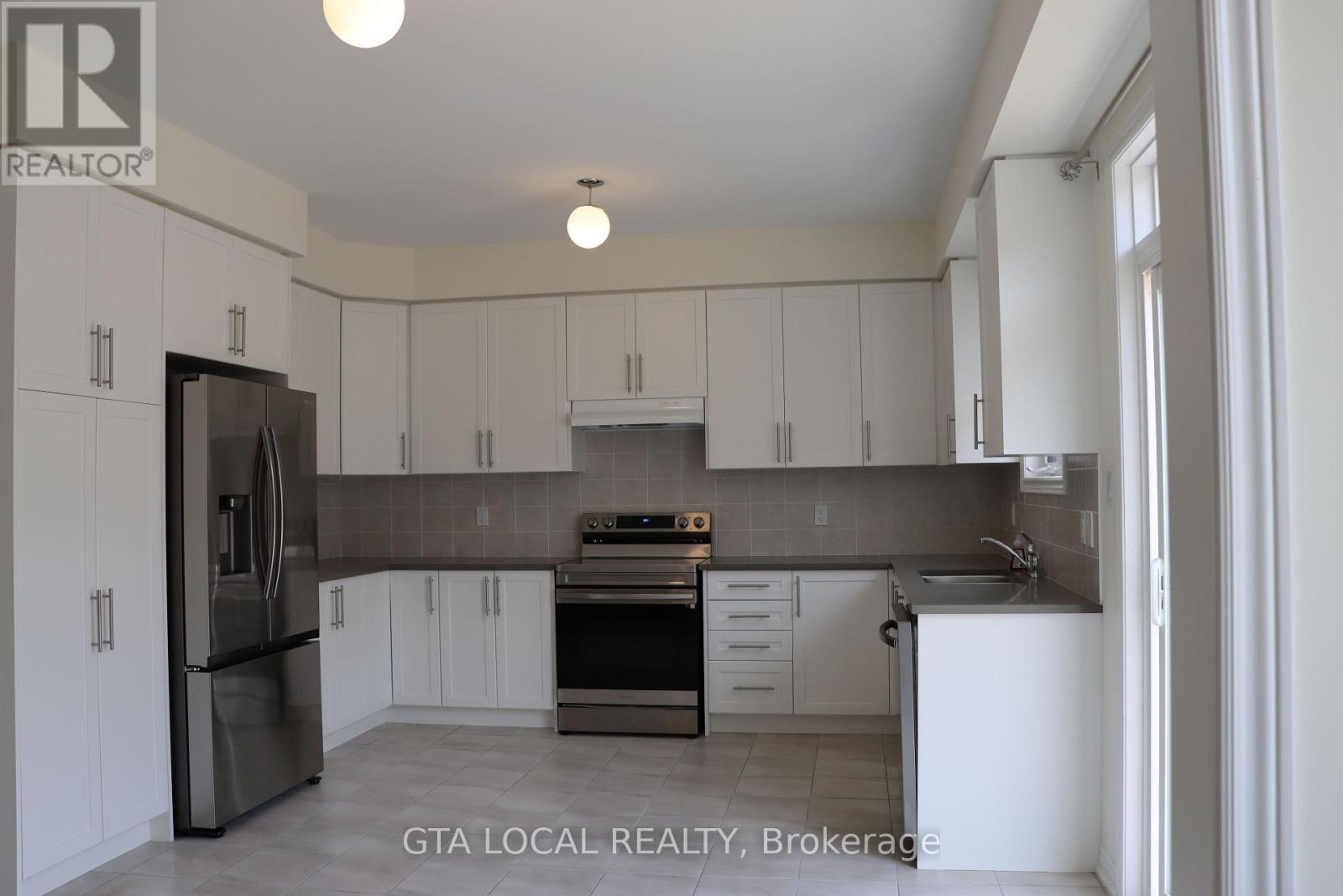 817 Steinberg Court, Peterborough (Monaghan Ward 2), Ontario  K9K 0G3 - Photo 3 - X13495376