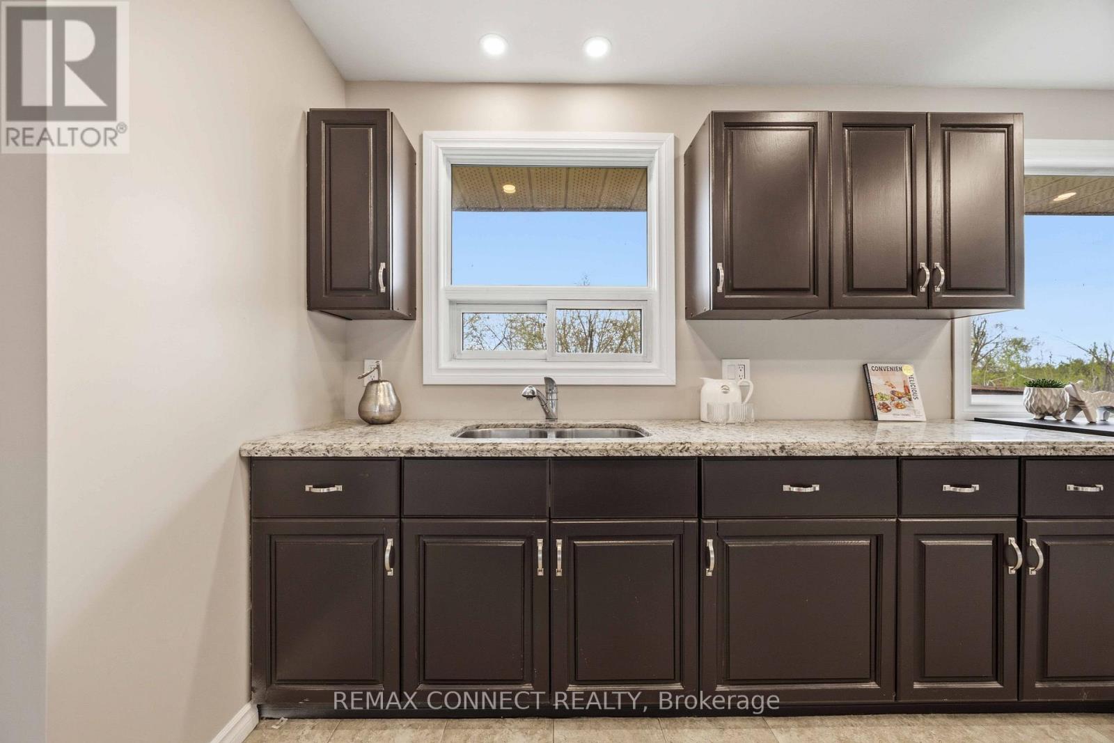 36 Helen Drive, Kawartha Lakes (Omemee), Ontario  K0L 2W0 - Photo 20 - X13495774