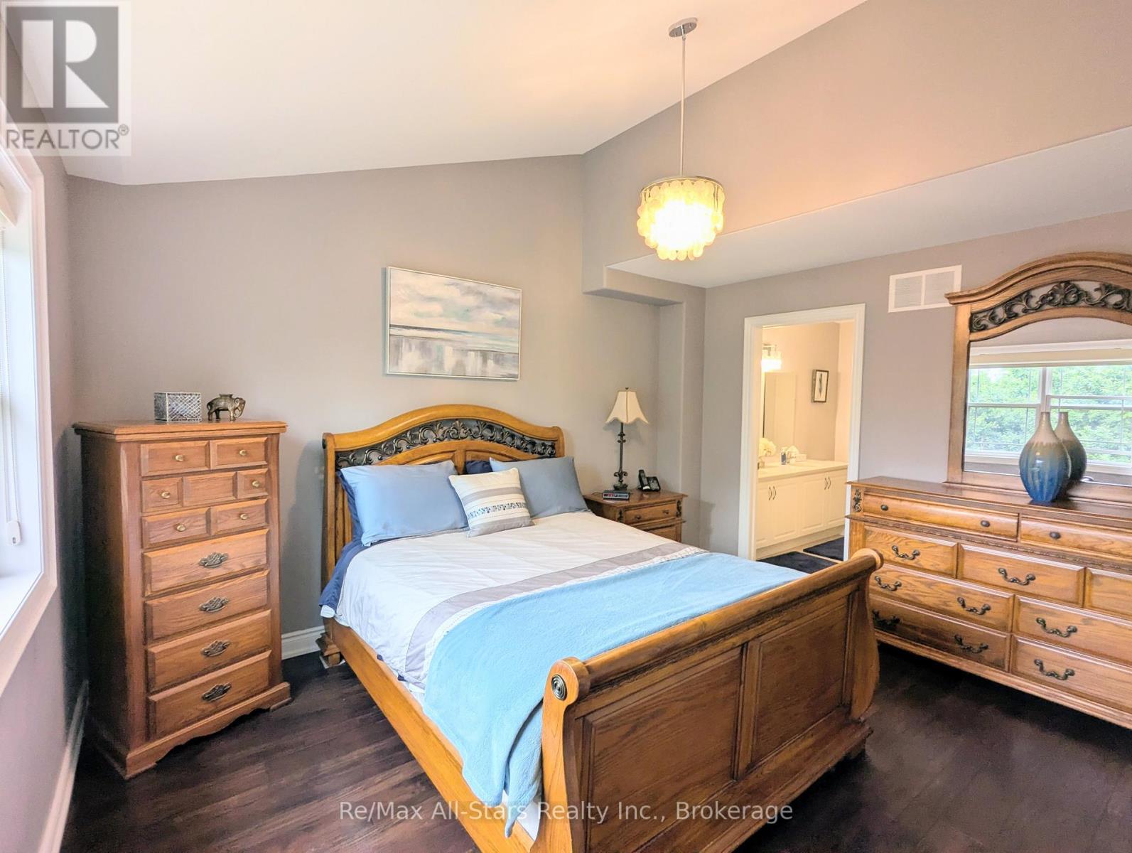 553 Grange Way, Peterborough (Northcrest Ward 5), Ontario  K9H 7M9 - Photo 14 - X13496266