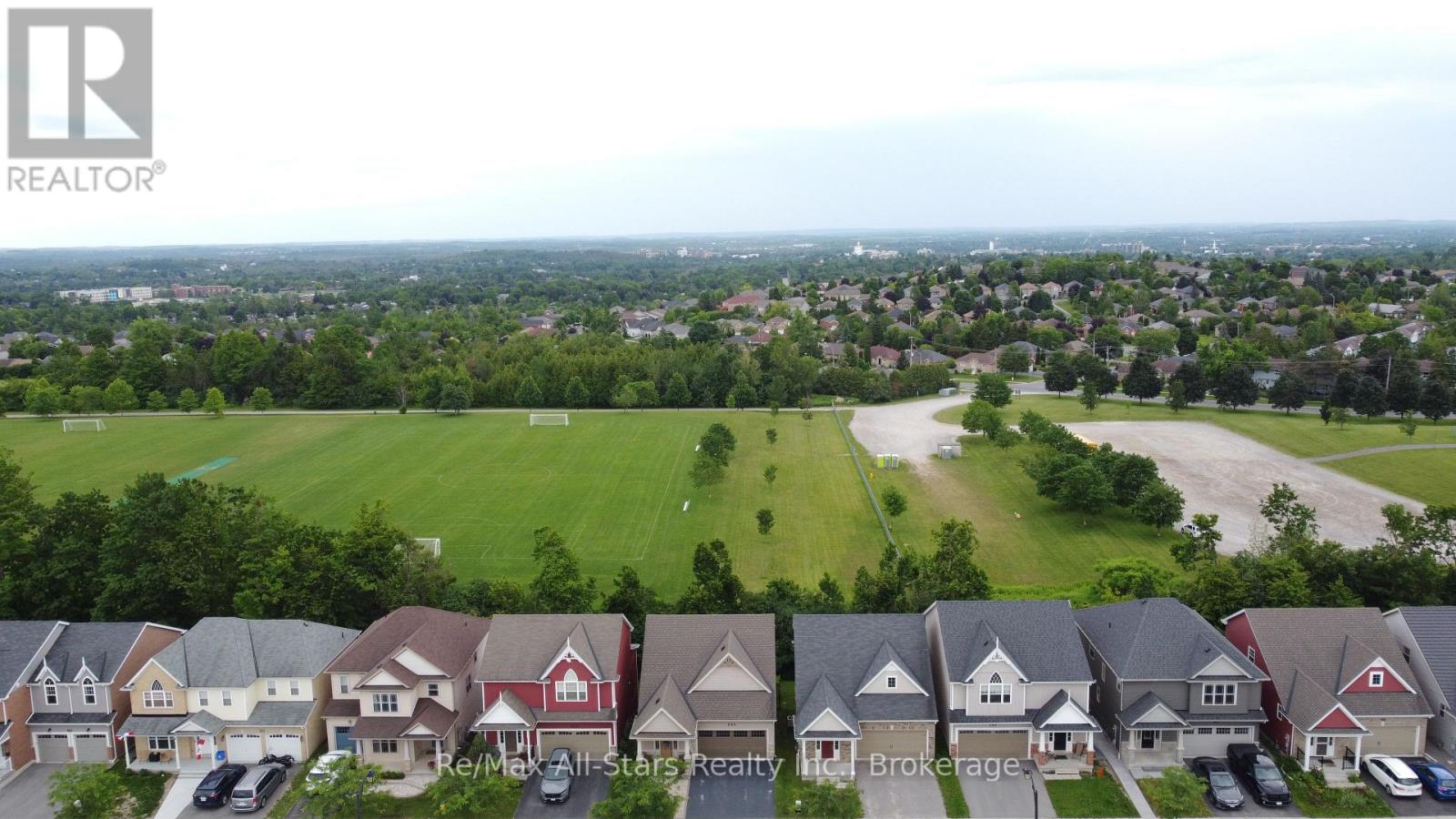 553 Grange Way, Peterborough (Northcrest Ward 5), Ontario  K9H 7M9 - Photo 5 - X13496266