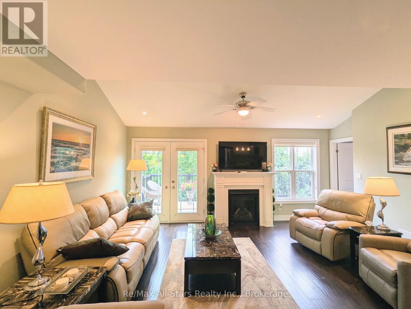553 Grange Way, Peterborough (Northcrest Ward 5), Ontario  K9H 7M9 - Photo 8 - X13496266
