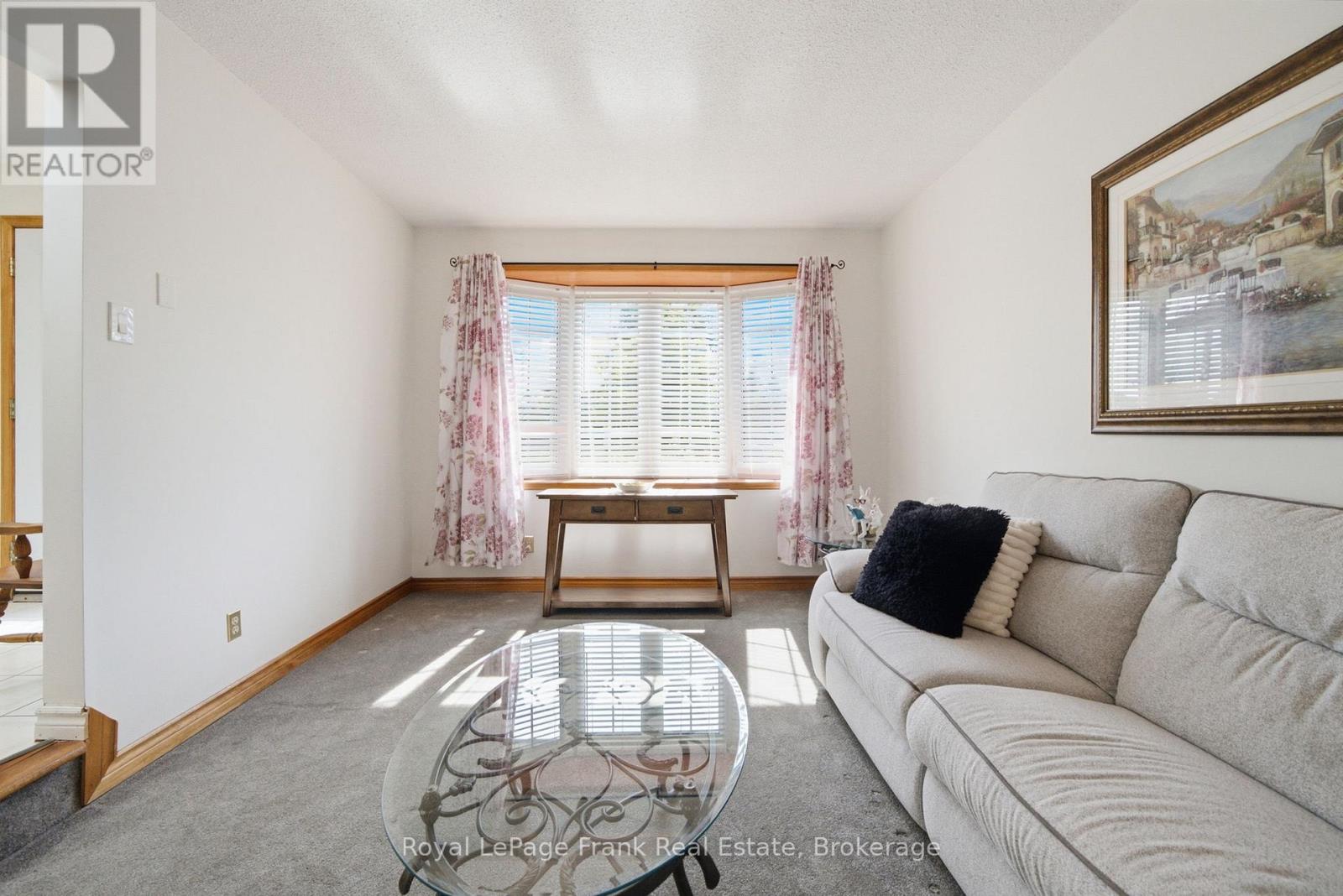 126 Angeline Street S, Kawartha Lakes (Lindsay), Ontario  K9V 3L6 - Photo 6 - X13497406