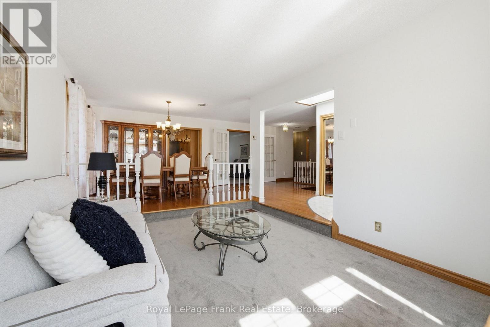 126 Angeline Street S, Kawartha Lakes (Lindsay), Ontario  K9V 3L6 - Photo 7 - X13497406