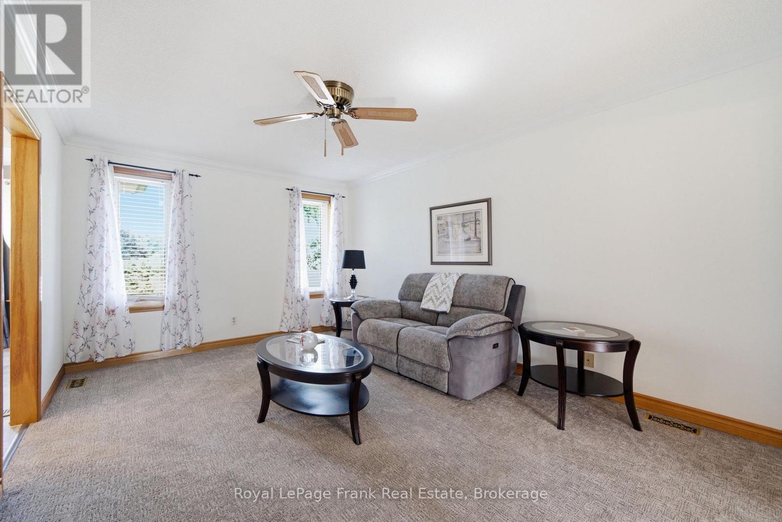 126 Angeline Street S, Kawartha Lakes (Lindsay), Ontario  K9V 3L6 - Photo 8 - X13497406
