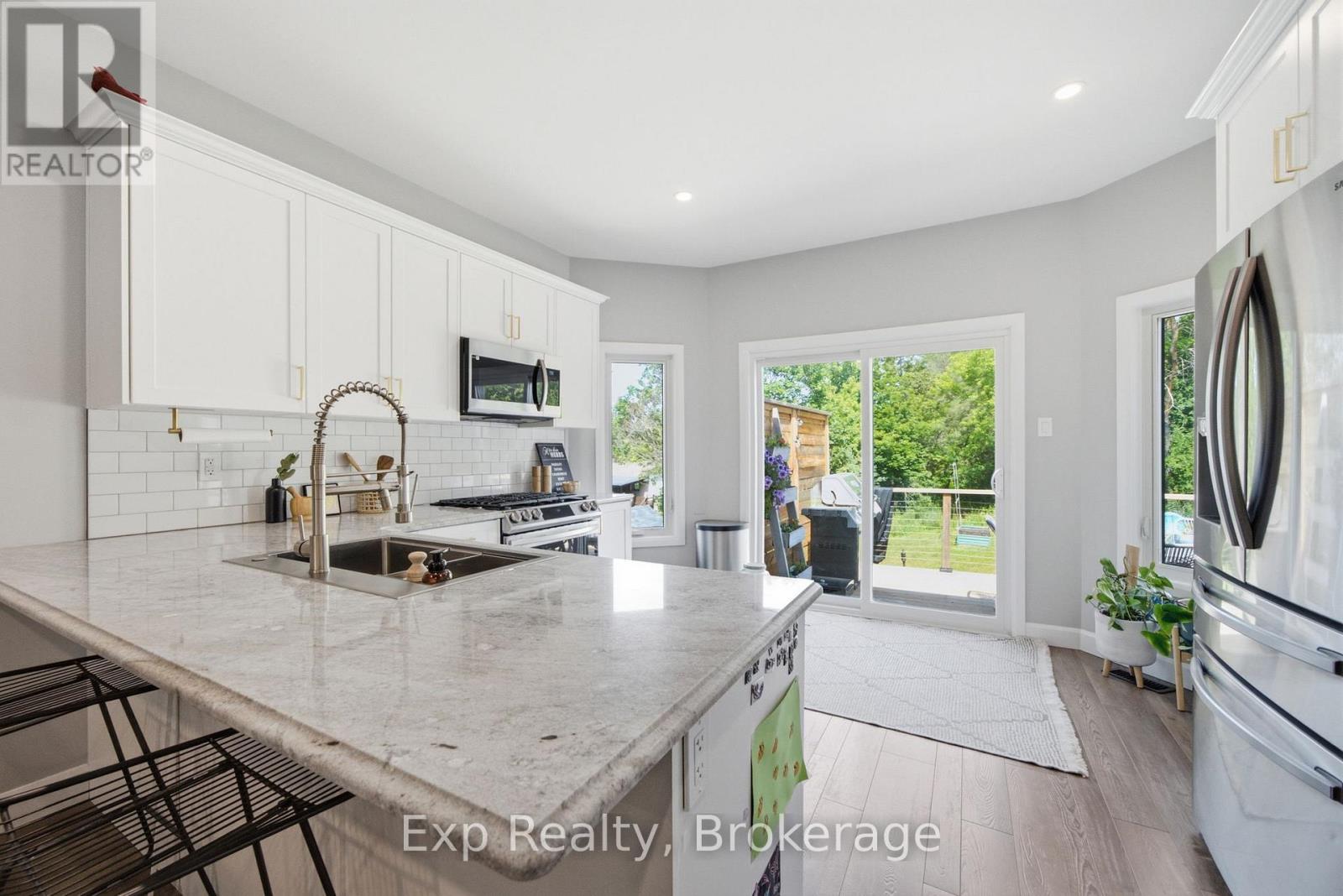 282 John Street, Kawartha Lakes (Pontypool), Ontario  L0A 1K0 - Photo 7 - X13497902