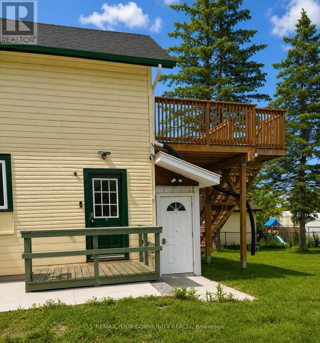 7 Mary Street E, Kawartha Lakes (Lindsay), Ontario  K9V 1V1 - Photo 3 - X13499408