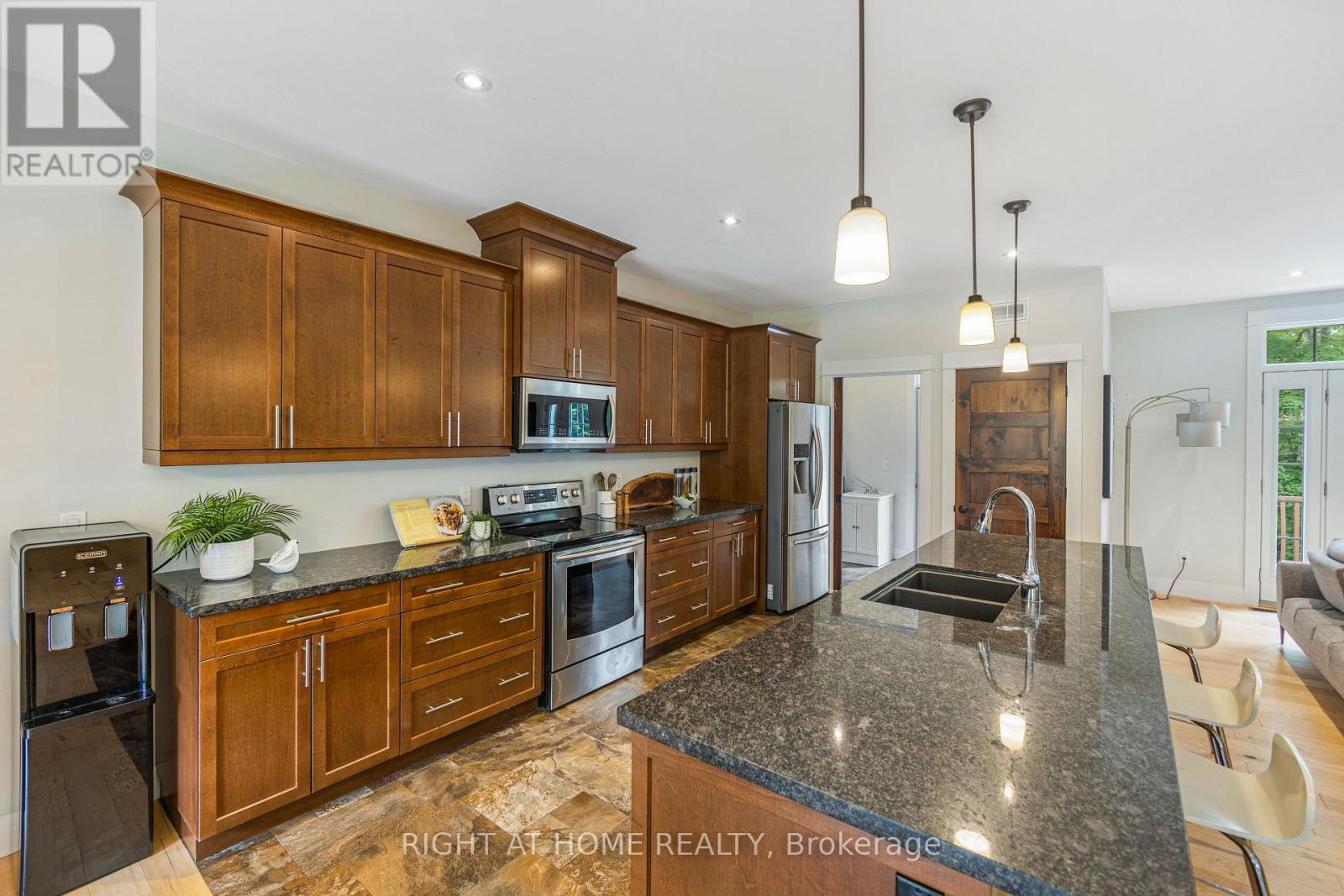 590 Golf Course Road, Douro-Dummer, Ontario  K0L 2H0 - Photo 15 - X13499610