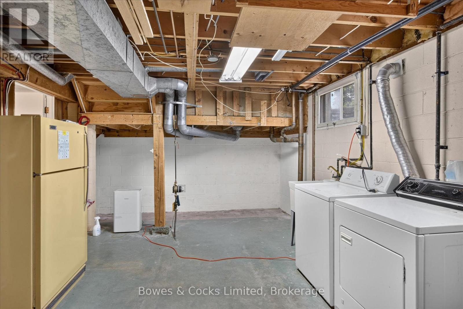 1228 Bathurst Street, Peterborough (Northcrest Ward 5), Ontario  K9H 6X5 - Photo 36 - X13499834