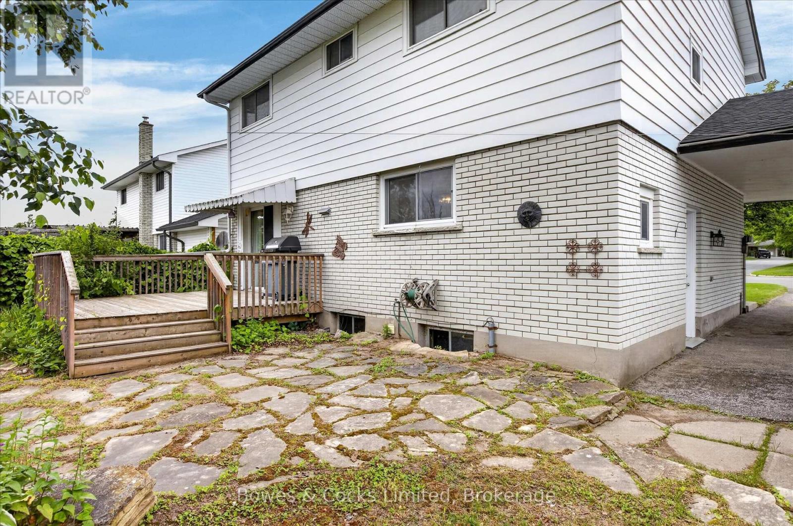 1228 Bathurst Street, Peterborough (Northcrest Ward 5), Ontario  K9H 6X5 - Photo 39 - X13499834