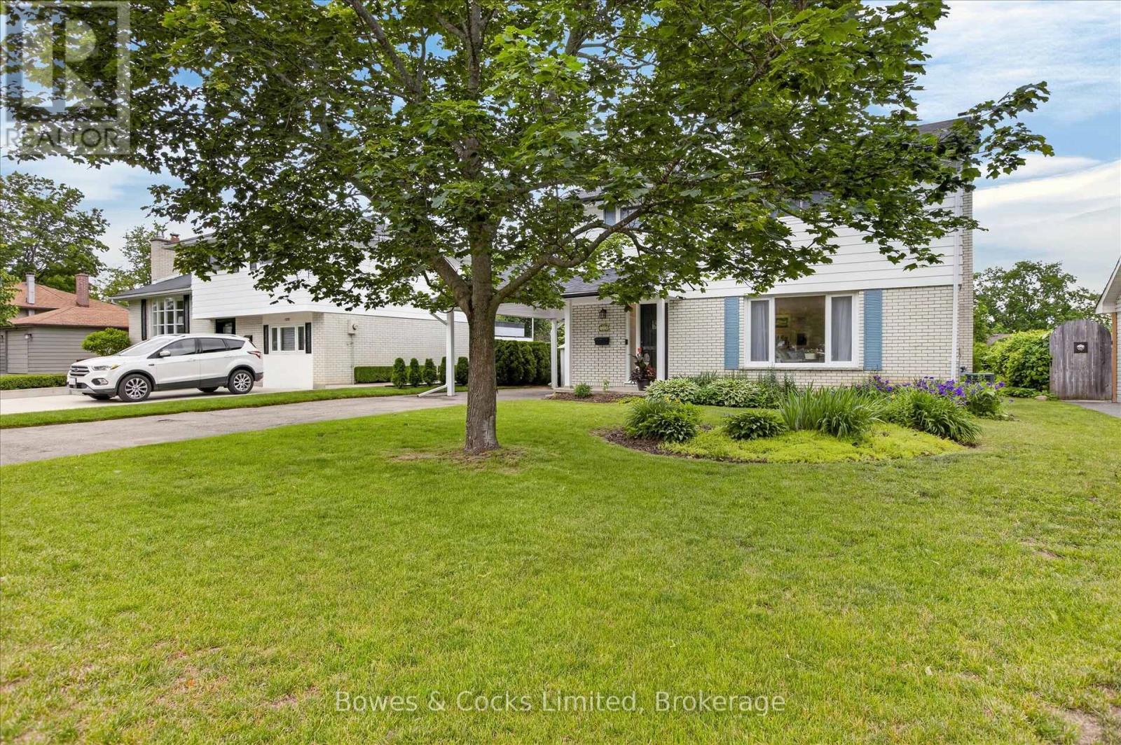 1228 Bathurst Street, Peterborough (Northcrest Ward 5), Ontario  K9H 6X5 - Photo 4 - X13499834