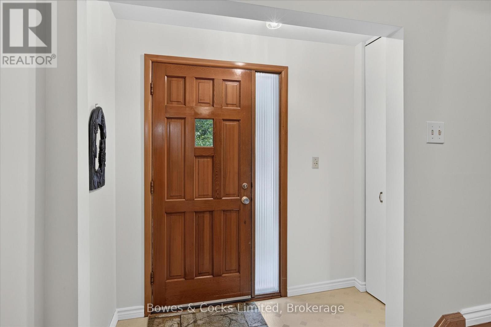1228 Bathurst Street, Peterborough (Northcrest Ward 5), Ontario  K9H 6X5 - Photo 5 - X13499834