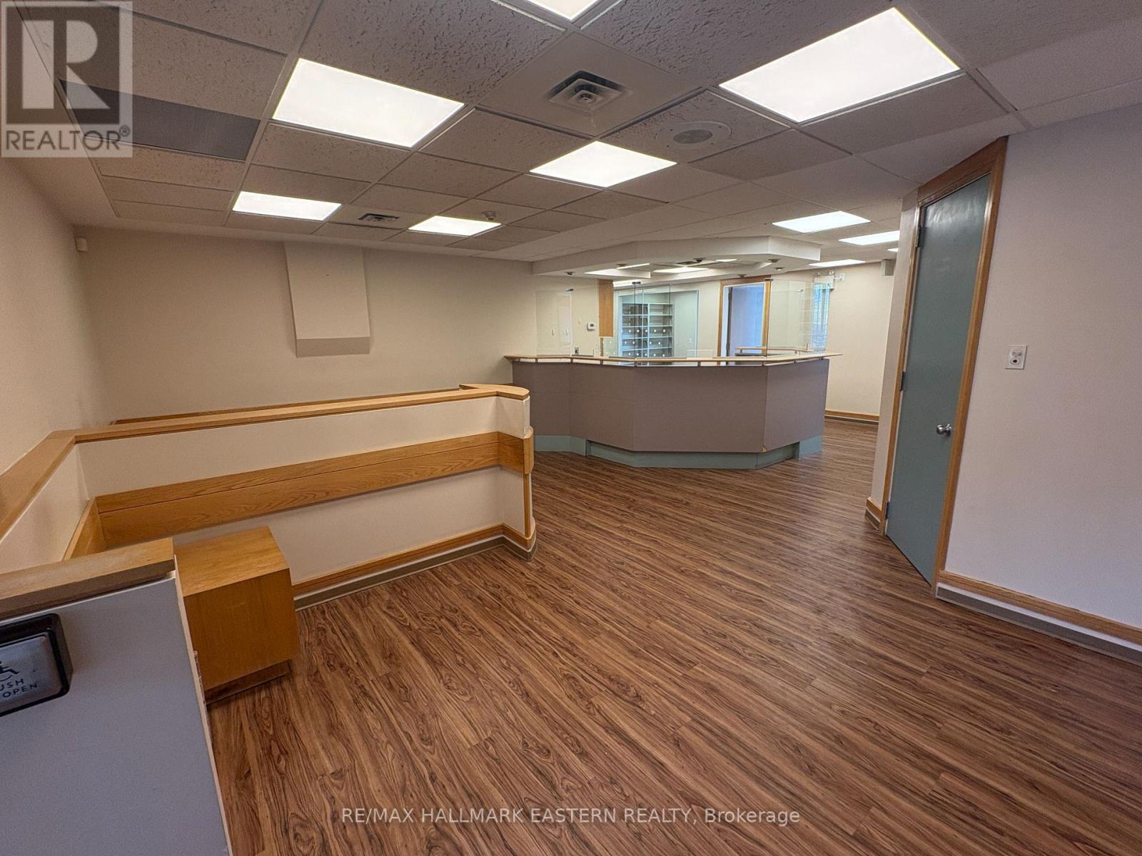 101 - 380 Burnham Street, Peterborough (Ashburnham Ward 4), Ontario  K9H 1T6 - Photo 2 - X13499866