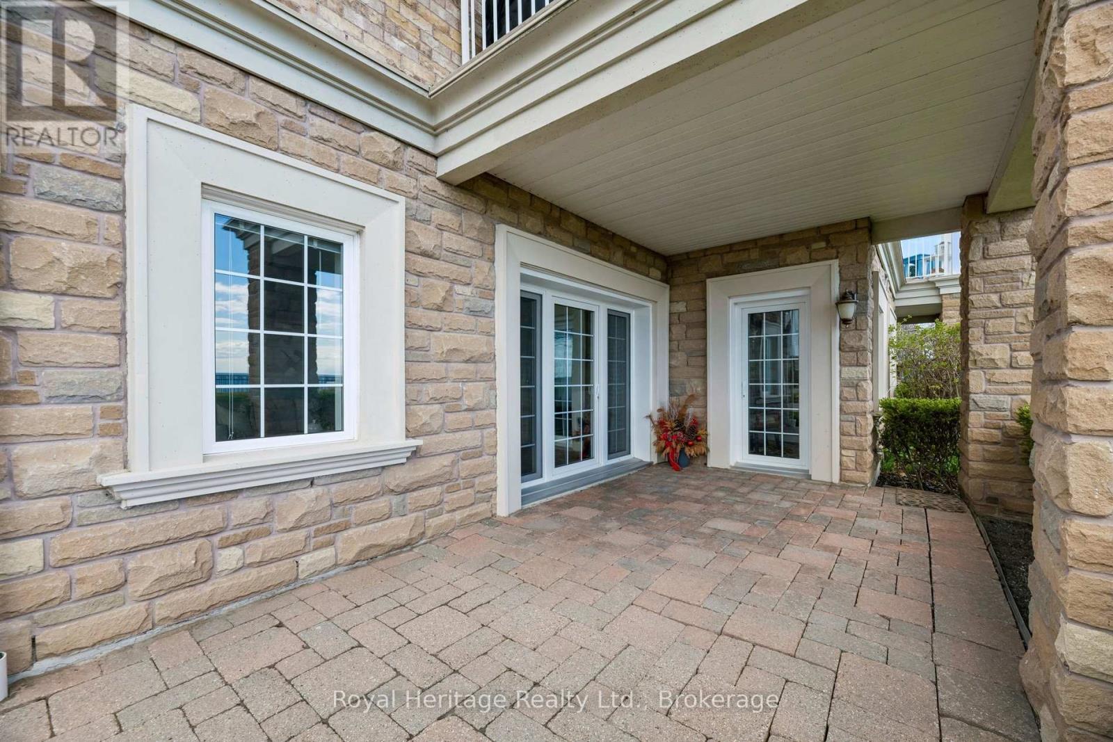 101 - 385 Lakebreeze Drive, Clarington (Newcastle), Ontario  L1B 1P5 - Photo 2 - E13500392